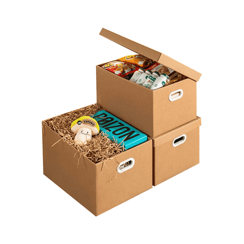 Spostamento di scatole di spedizione in cartone ondulato